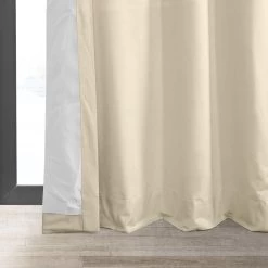 Alabaster Beige Grommet Signature Velvet Blackout Curtain 11 Alabaster Beige Grommet Signature Velvet Blackout Curtain -Chic Curtains Shop VPCH 120601 GRBO lining view