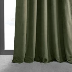 Hunter Green French Pleat Signature Velvet Blackout Curtain -Chic Curtains Shop VPCH 190622 FP floor break