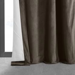 Java Grommet Signature Velvet Blackout Curtain -Chic Curtains Shop VPCH 190912 GRBO lining view