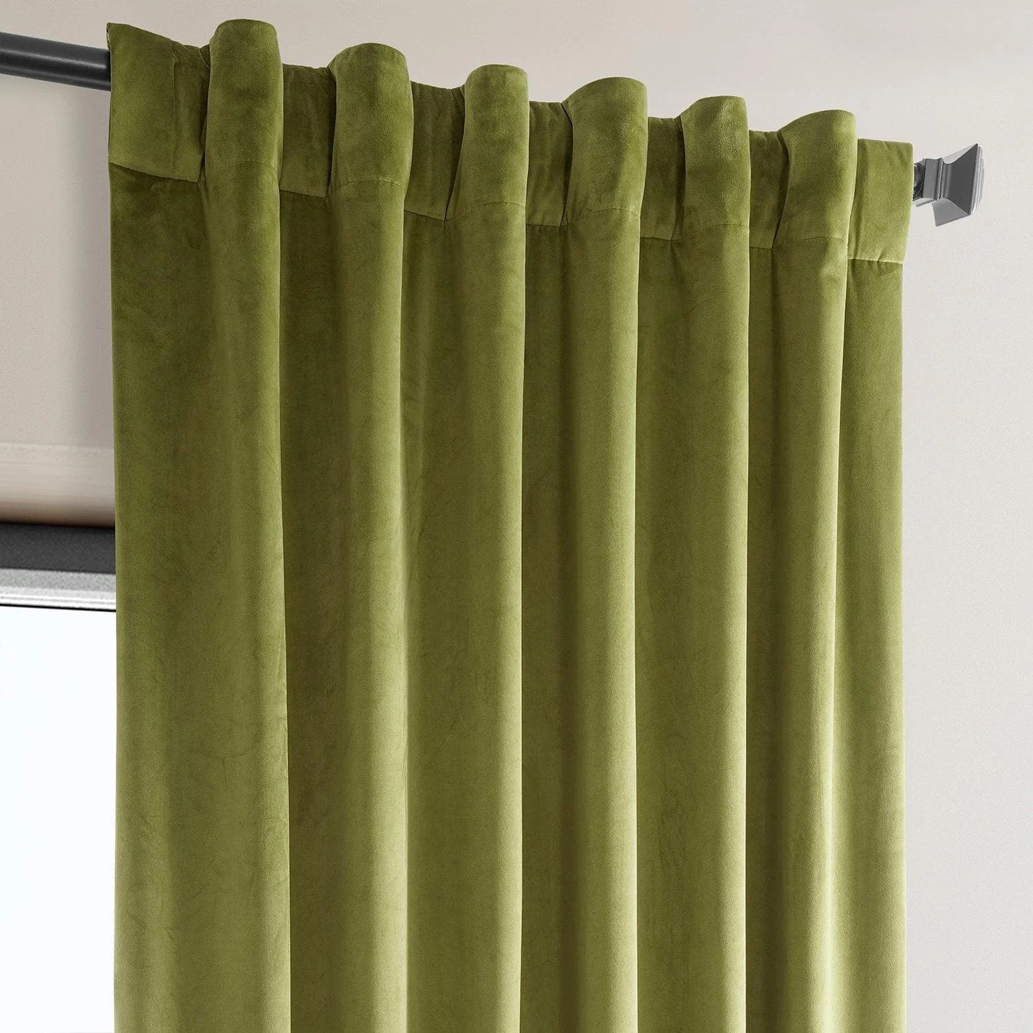Retro Green Heritage Plush Velvet Curtain 5 Retro Green Heritage Plush Velvet Curtain - Image 3