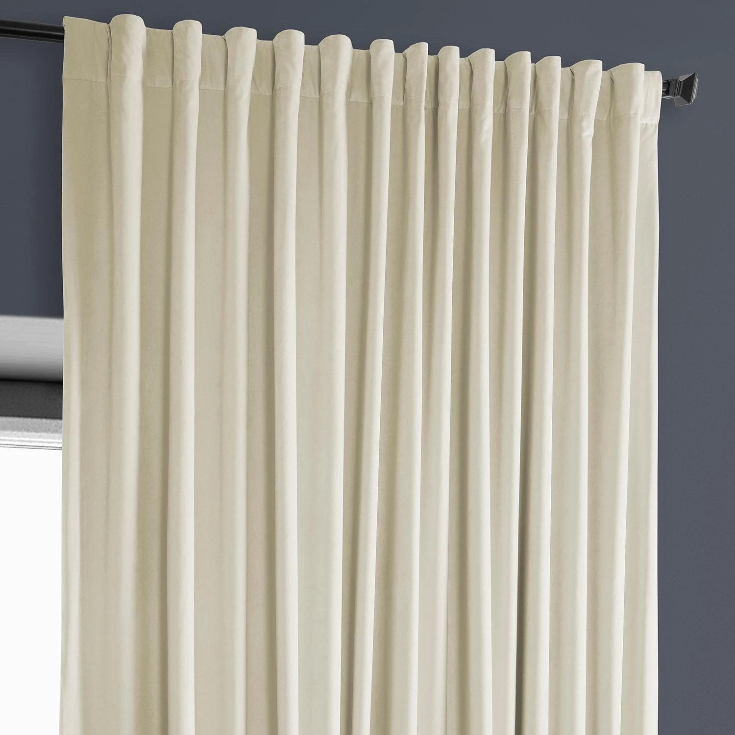 Au Lait Crème Extra Wide Heritage Plush Velvet Curtain 5 Au Lait Crème Extra Wide Heritage Plush Velvet Curtain - Image 3